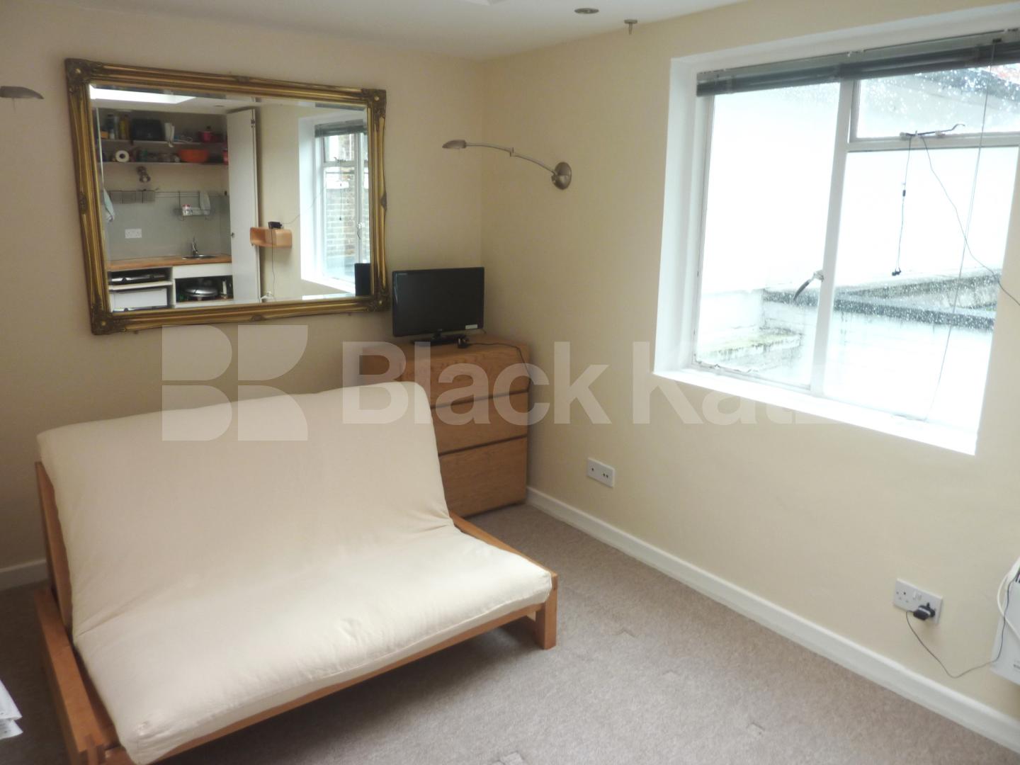 			NEW INSTRUCTION!, Studio Apartment, 1 bath, 1 reception Studio			 Fitzroy Square, FITZROVIA